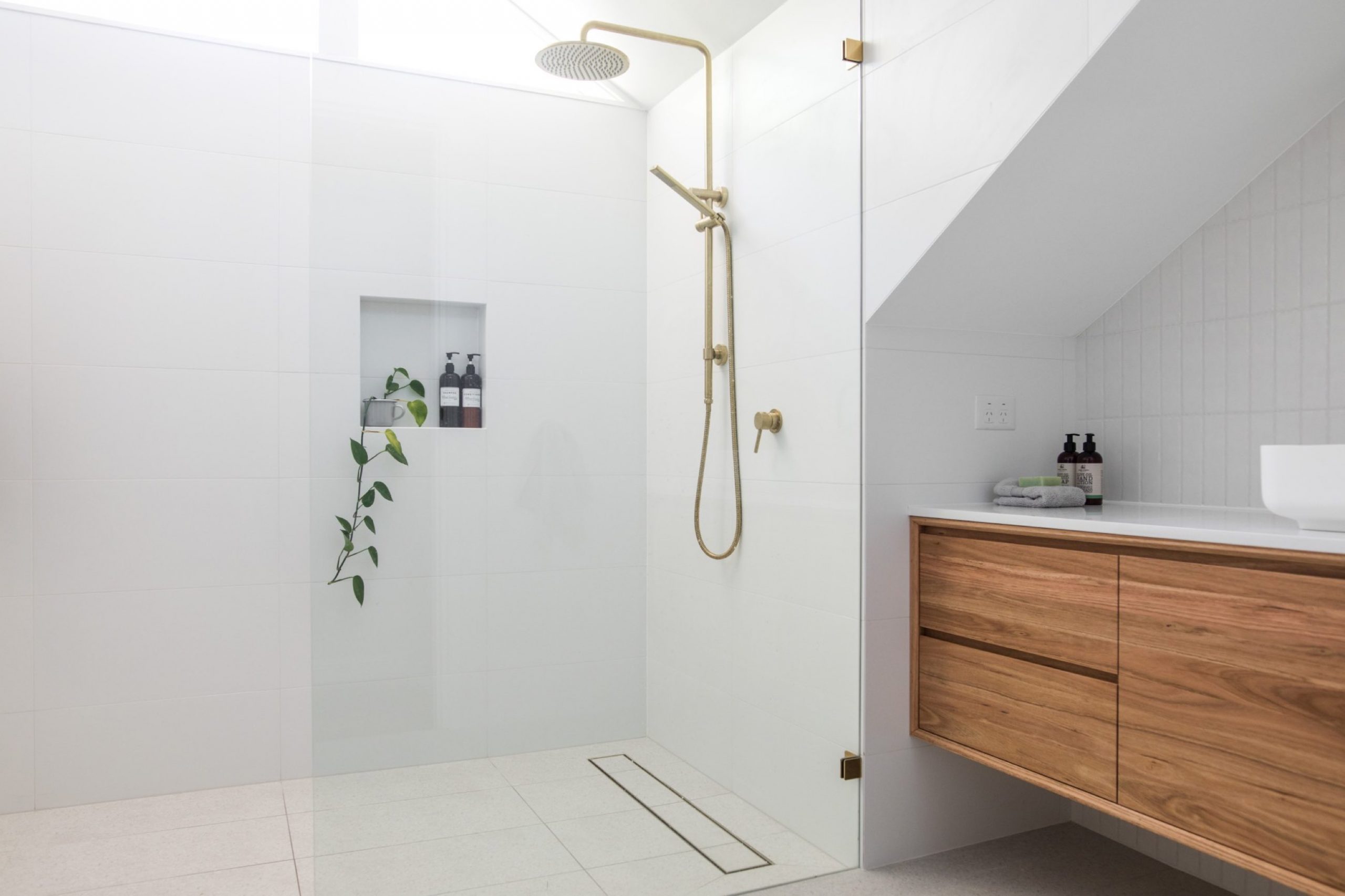 custom glass shower shield toronto gta brass hardware install design